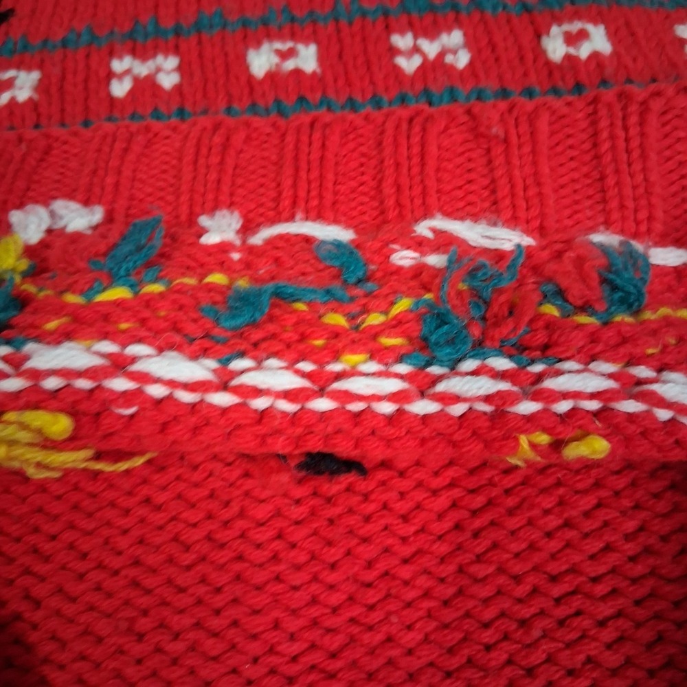 VTG Men's Club Chunky Hand Knit Red Aztec Fair Isle Wool Blend Sweater Medium - Picture 7 of 9